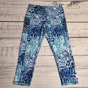 CVG Constantly Varied Gear Womens Medium Capri Leggings Exotic Animal Print Blue